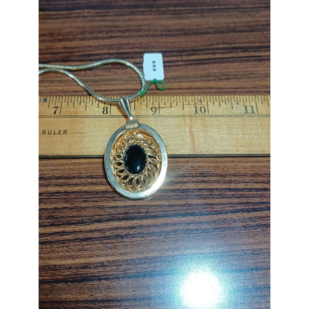 Vintage Golden Oval Pendant Black Onyx Design Rope Chain NecklaceBy P Craft - Picture 7 of 9